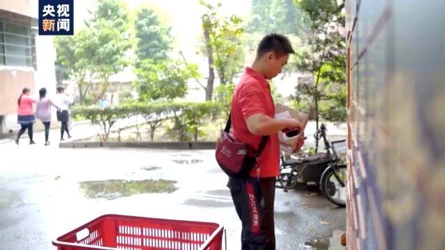 国家明确了！收完包裹，这个要还给快递员！