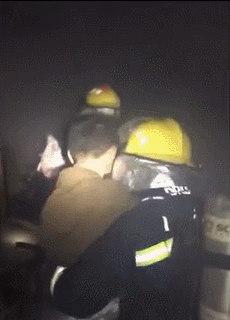 东莞住宅凌晨起火，3人被困！还是因为这个问题……