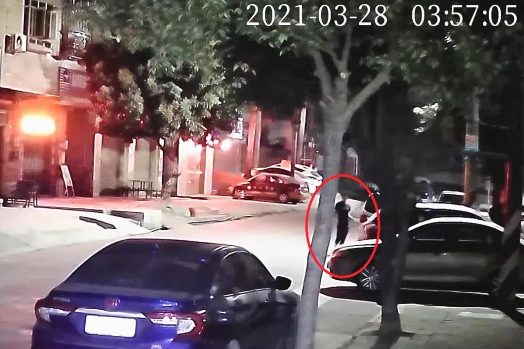 怒！东莞这里多台车凌晨被刮花，警方破案后嫌疑人这么说…