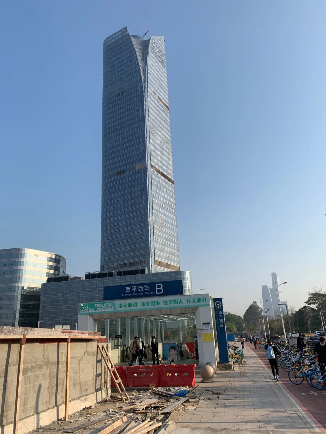 新消息！地铁2号线又一出入口开通，原来在这里！