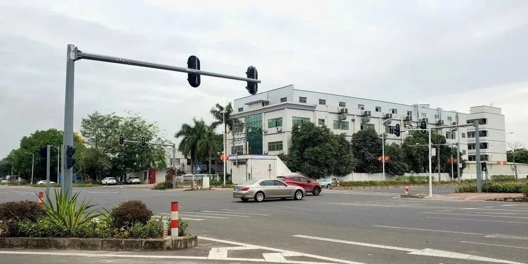 严抓！月底启用！东莞这些地方将新增电子警察！