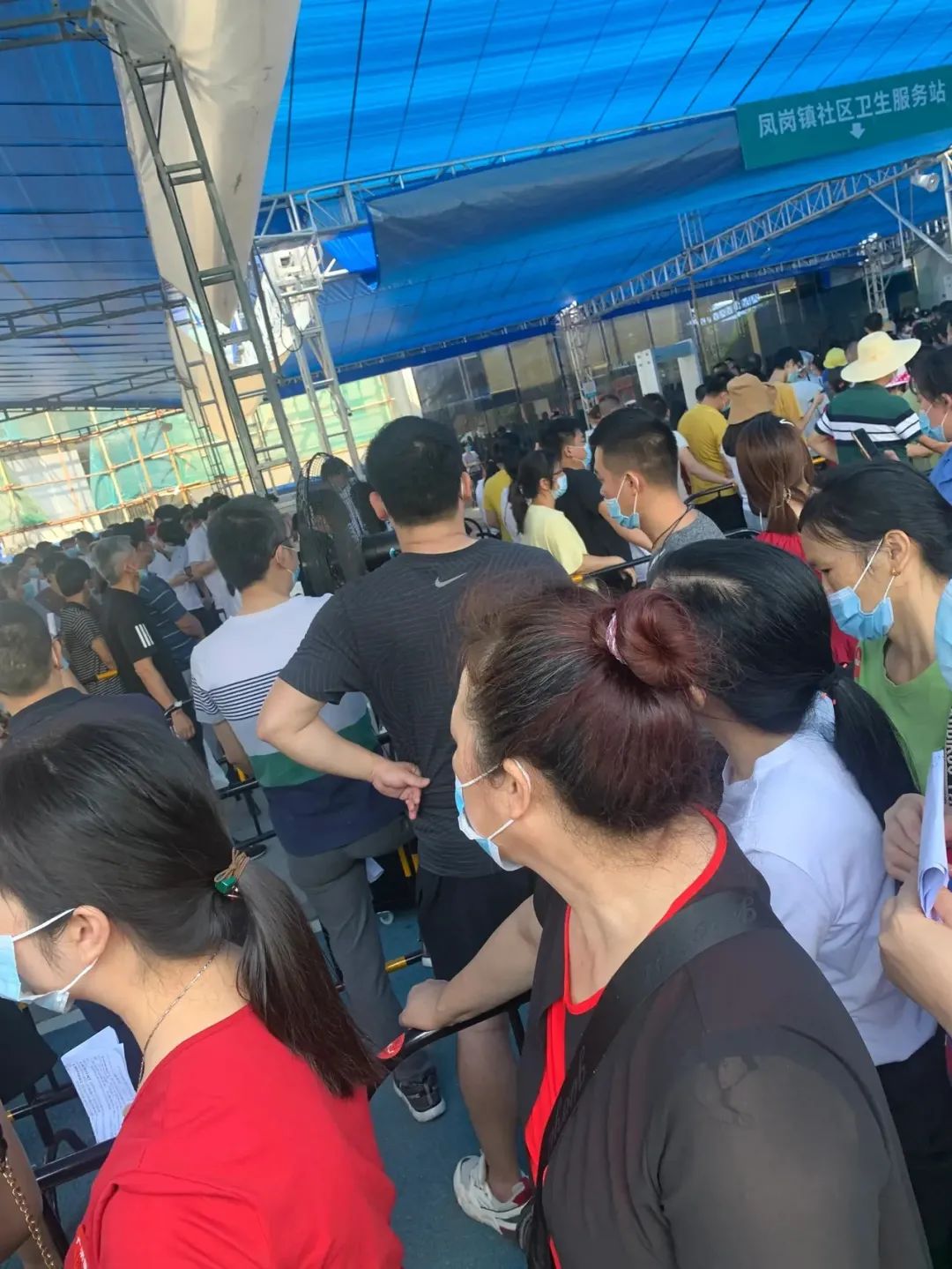 广东新增5例！东莞多地排队打疫苗！打疫苗前注意这几点！