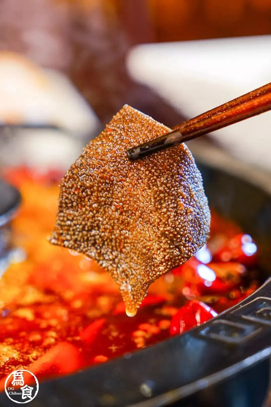 折不讲武德！旗峰山下将气十足的火锅店，超正『重庆味』巴适的很！"