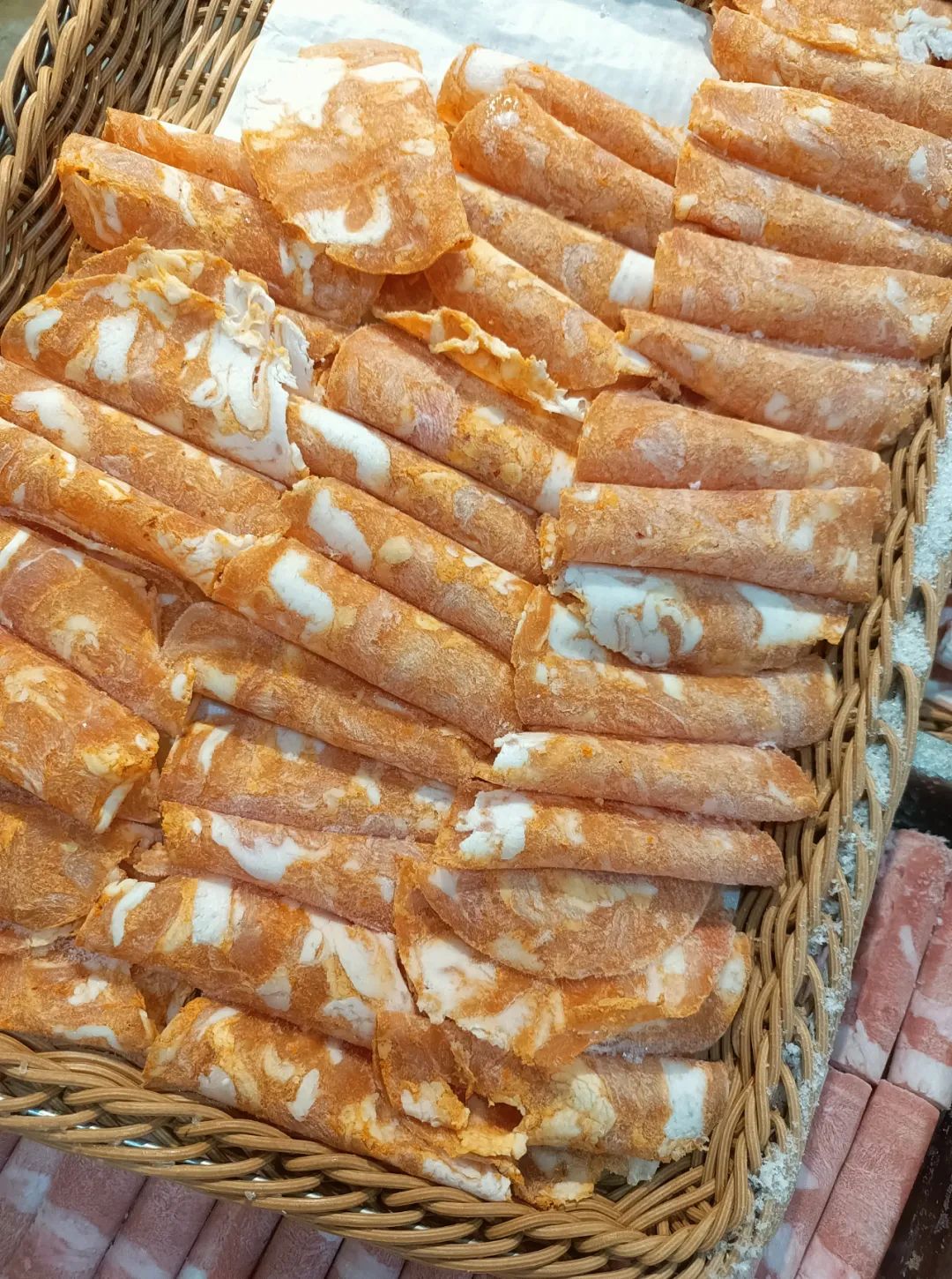 9元抢『星级火锅烤肉自助』！三眼蟹、生蚝、海参、寿司…200+菜品无限畅吃！"