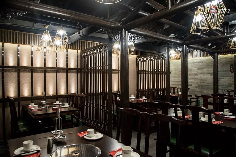 折不讲武德！旗峰山下将气十足的火锅店，超正『重庆味』巴适的很！"