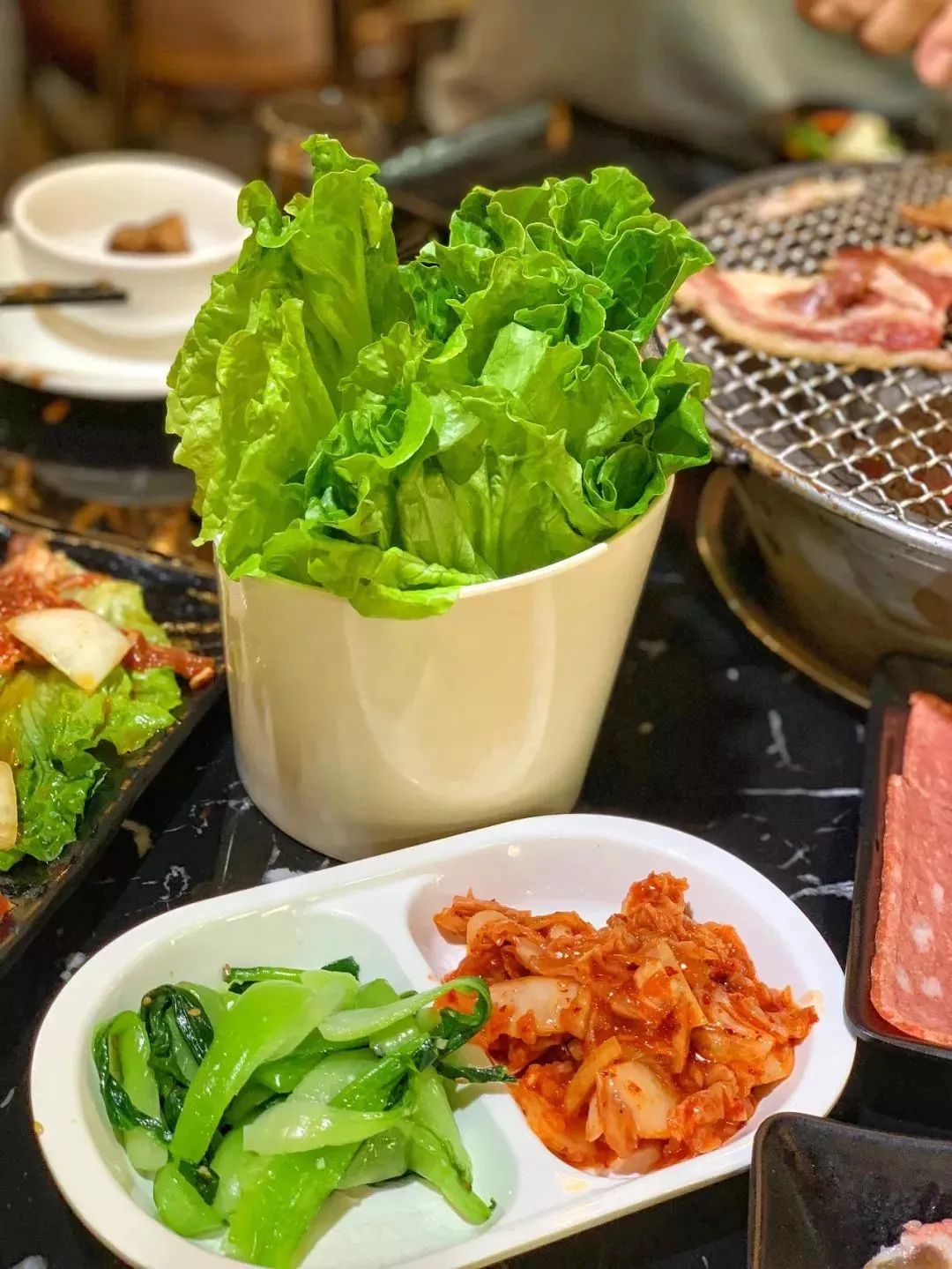 五折吃烤肉，9.9元抢燚东北泥炉烤肉100元代金券，最后一天抢~