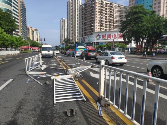东莞这个“熊孩子”火了！偷开父母小车，还醉驾逃逸！