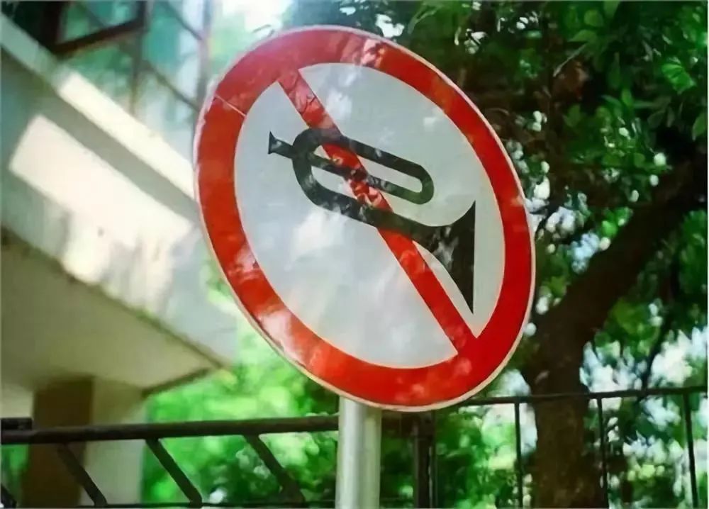 谁认识这些粤S*****的车主？告诉他，他要火了！