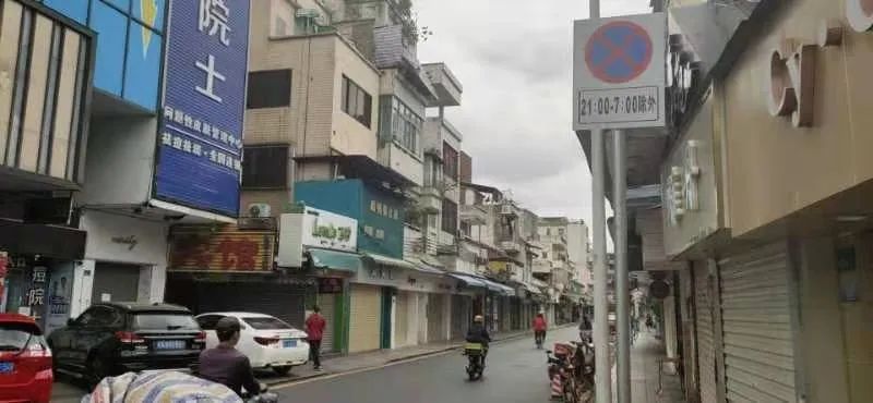 好消息！东莞这些路段夜间停车免费！具体时间为....