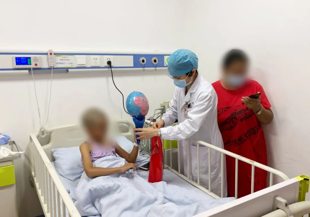 又是土方子！被妈妈用农药焗头驱虱，东莞11岁女孩进了ICU！