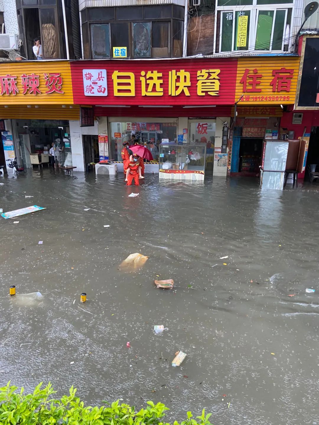 东莞一眨眼成“威尼斯水城”！东莞多人被困！东莞未来一周将会.....