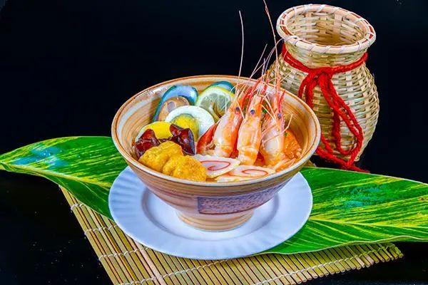 久等了！东莞「莲花山庄星级酒店」，5折豪华单人自助餐来了！