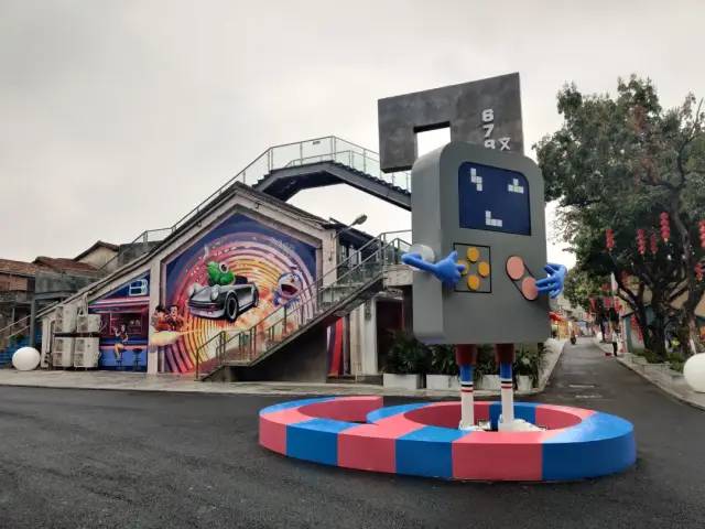 五星级酒店 | 西式自助64蚊/位！20万㎡莲湖畅玩，2000m²环绕泳池....