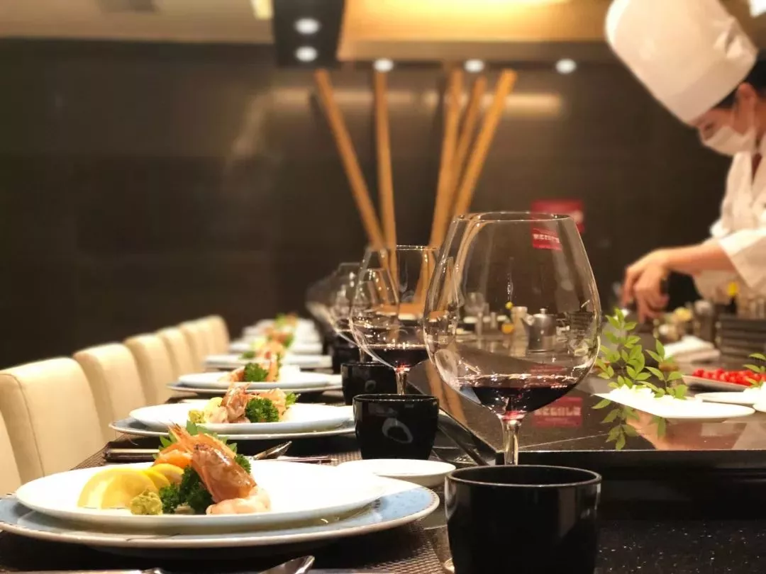 史无前例！这家藏在星级酒店里的「高端日料餐厅」198/3人开吃！200款高级日料！