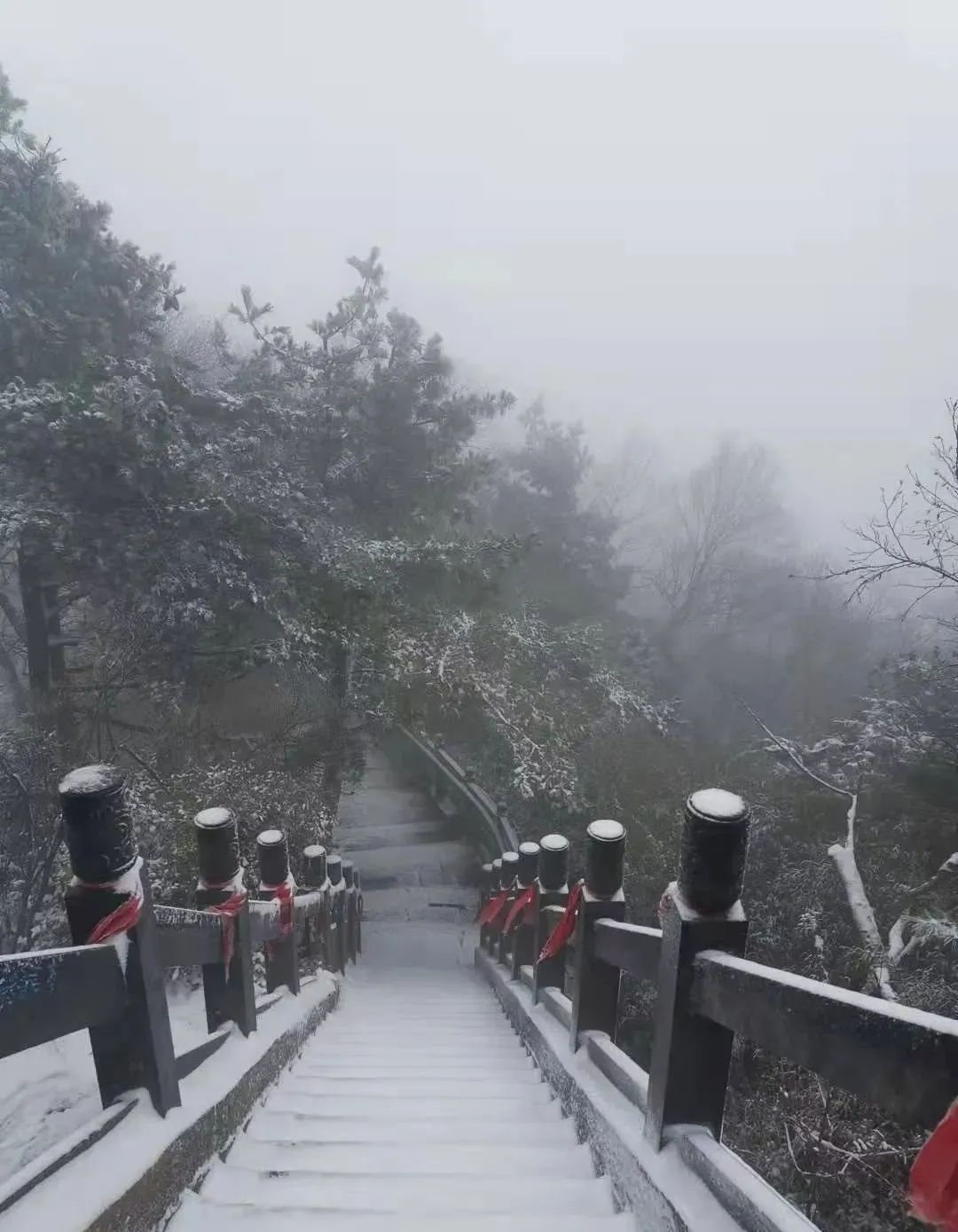 多地迎断崖式降温！广东这里已入秋!东莞入秋指日可待？