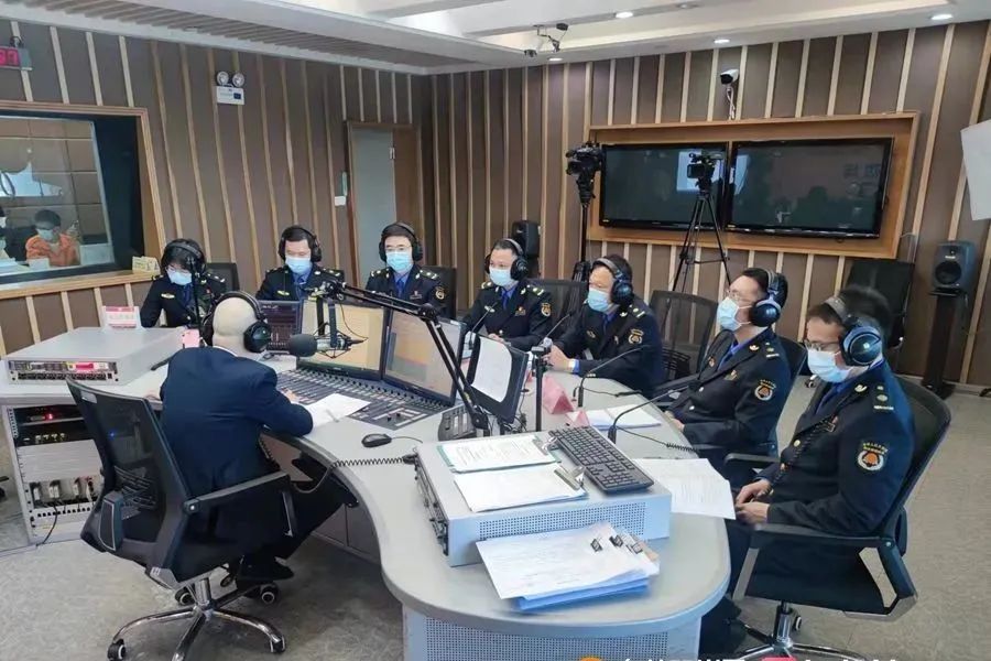 违占车位、占道经营、乱停乱放…东莞城管出手了！