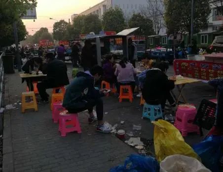 再见了！东莞这个“网红夜市”即将消失！网友都吵翻天了！