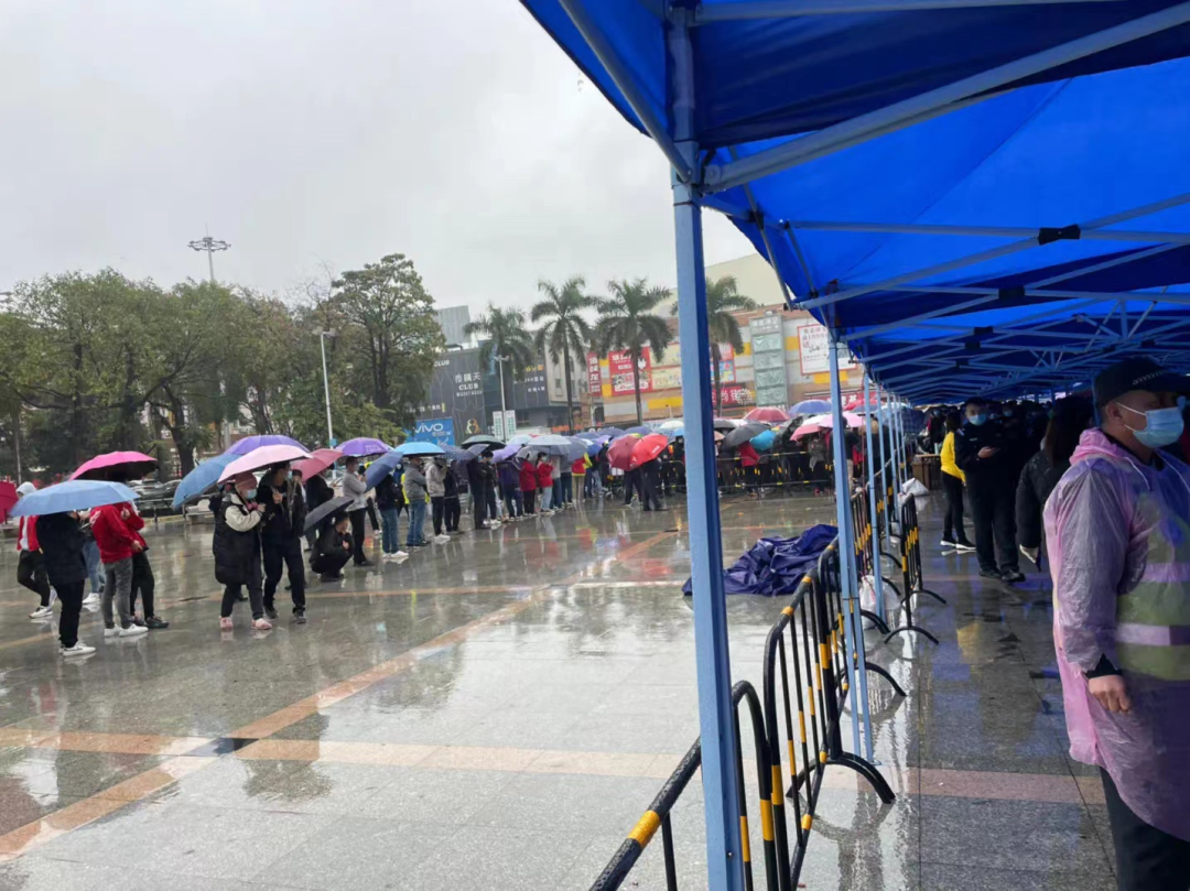 冬至“冷魔法”！东莞人看到雨中一幕，眼眶突然红了...