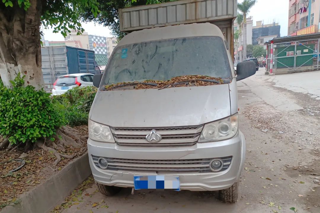 大快人心！东莞这些废弃“僵尸车”，被整治了！