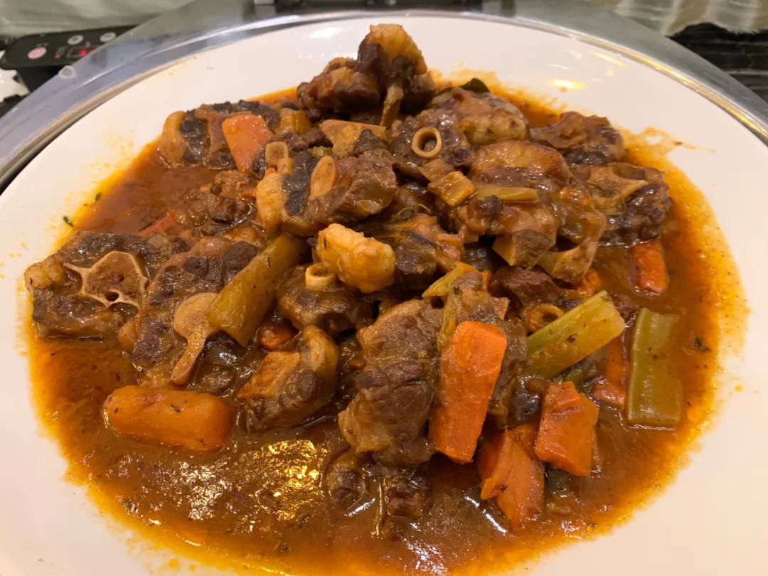 秒杀！嗨翻味蕾美食之旅，南华国际酒店海鲜餐放题，组队去吃垮它！