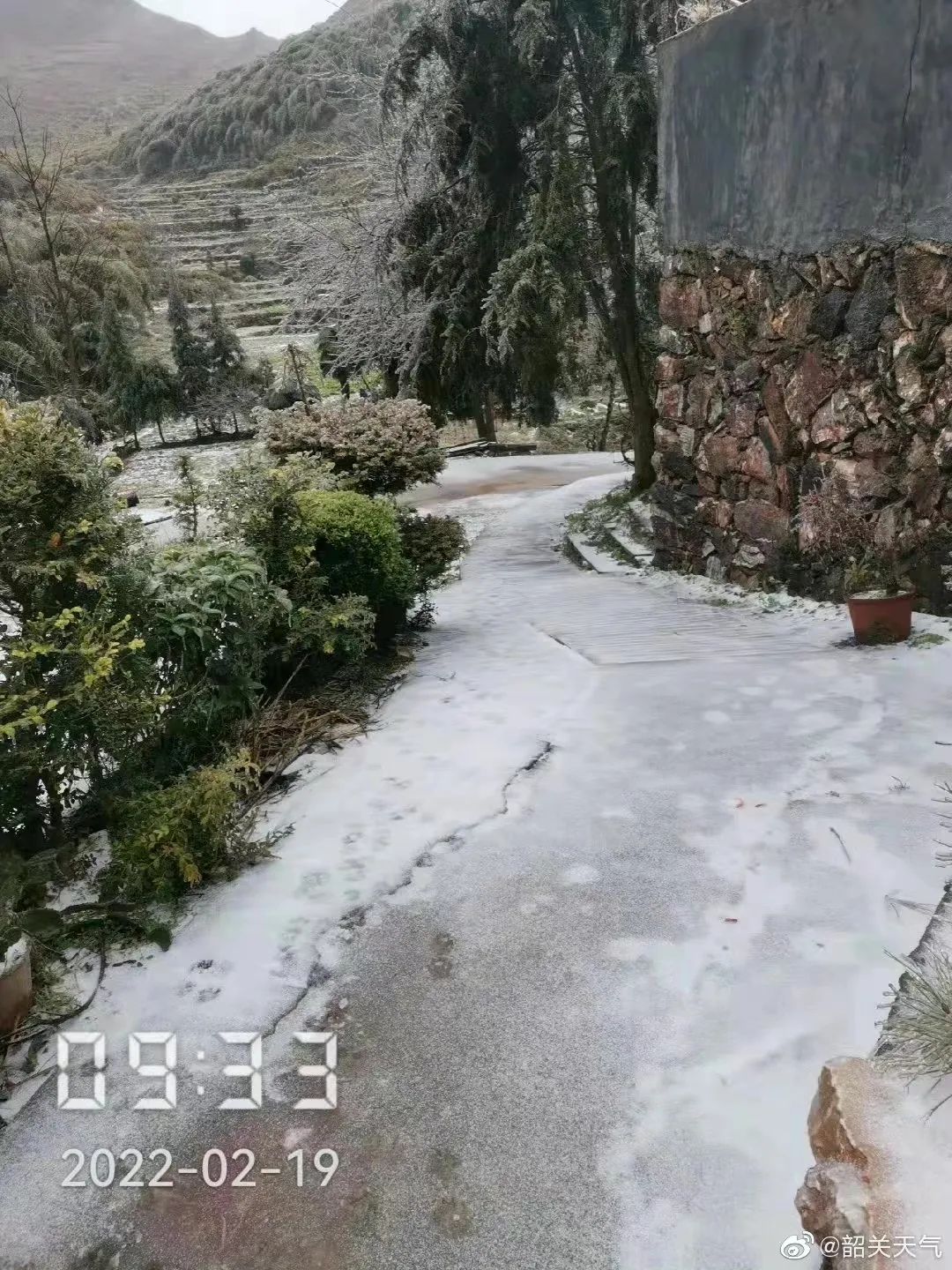 广东下雪了！东莞发布寒冷橙色预警，东莞有人差点送命，接下来...