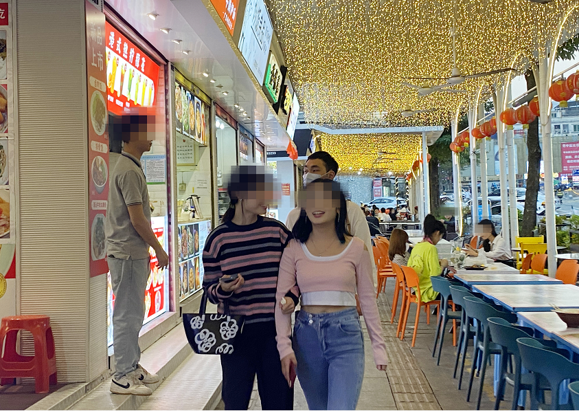 昨天，东莞某商圈出现的一幕，所有人都怒了……