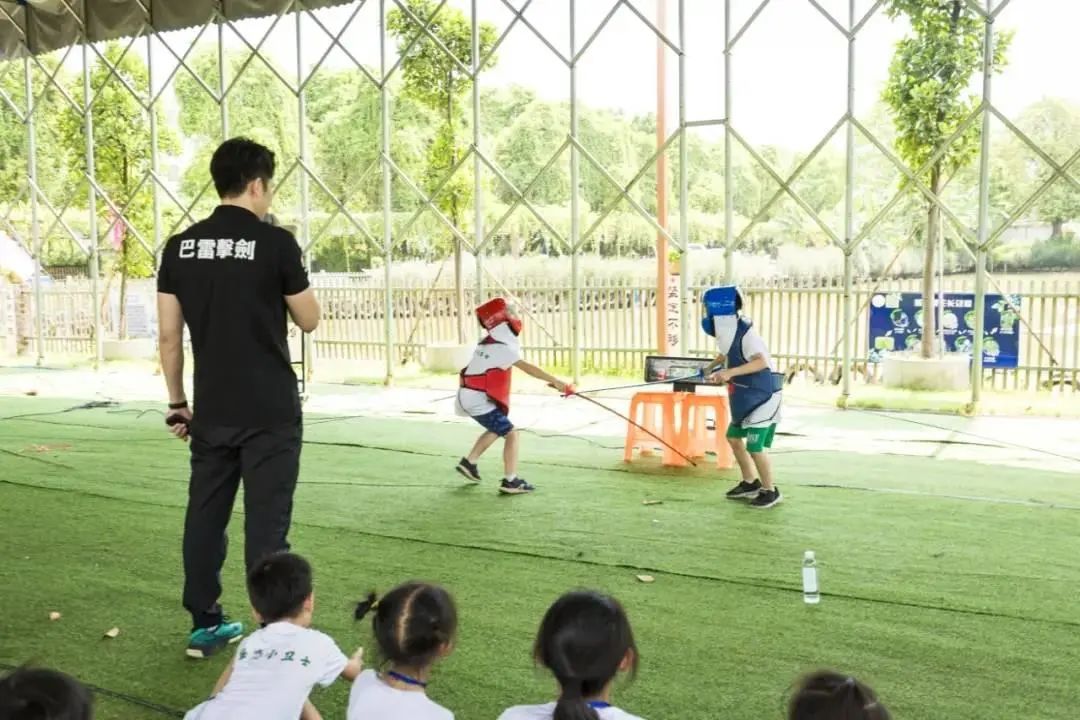 现摘现吃！藏在东莞水乡的蓝莓乐园，现在采摘正当时，65元抢门票！