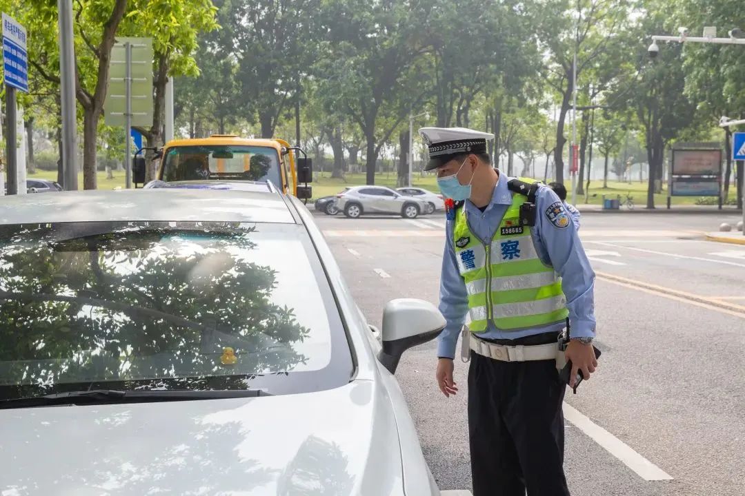 多人被罚！在东莞这些路段停车要注意！