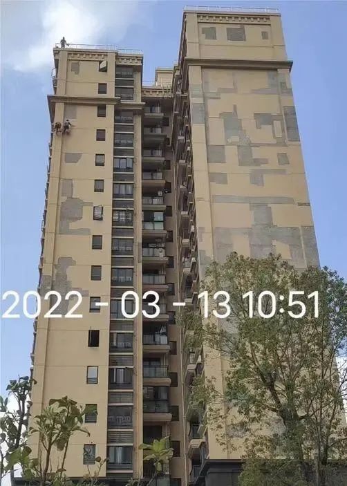 东莞这小区太过分了！瓷砖脱落、小区没有大门.....！逼的小区业主有家不敢回！