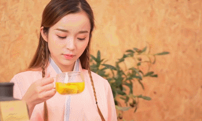 远离湿气，消水肿！春日来一杯红豆薏仁茶祛湿养生，带“薪”养生！