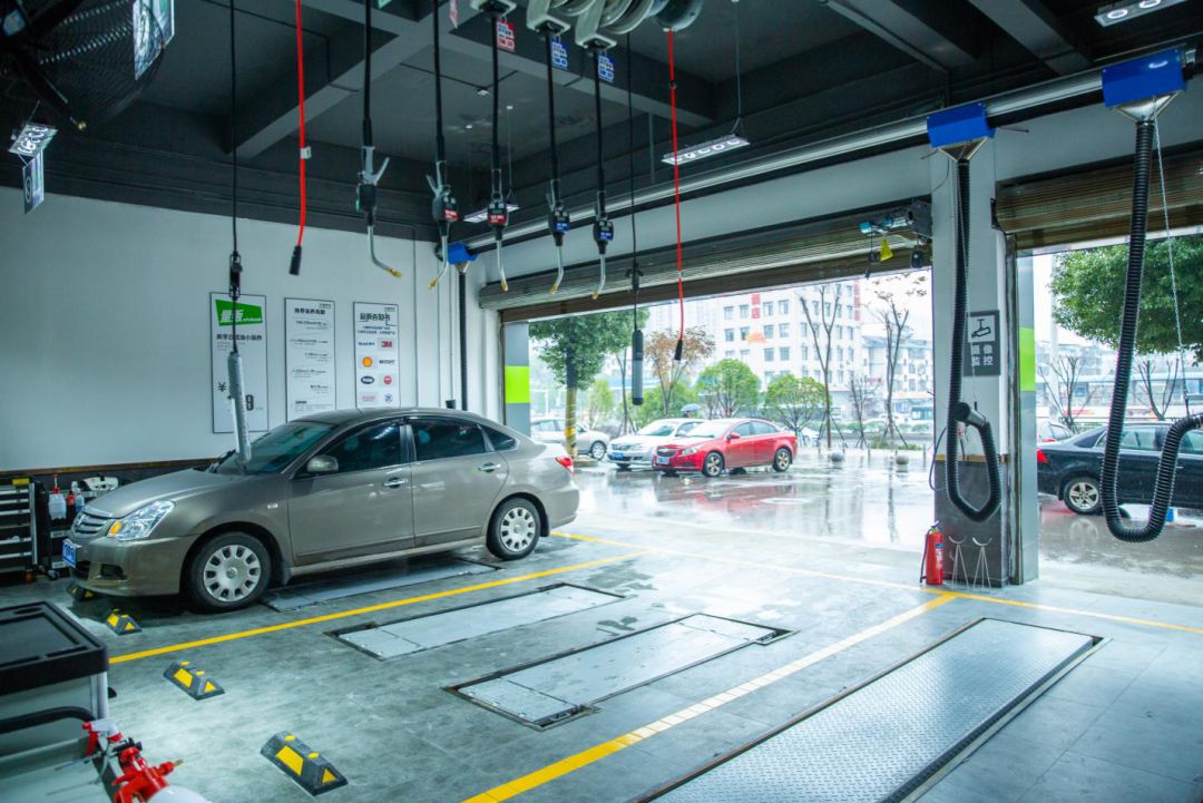 @东莞车主 10店通用，大唛养车7.7元起精致车护，快给爱车做个保养吧！