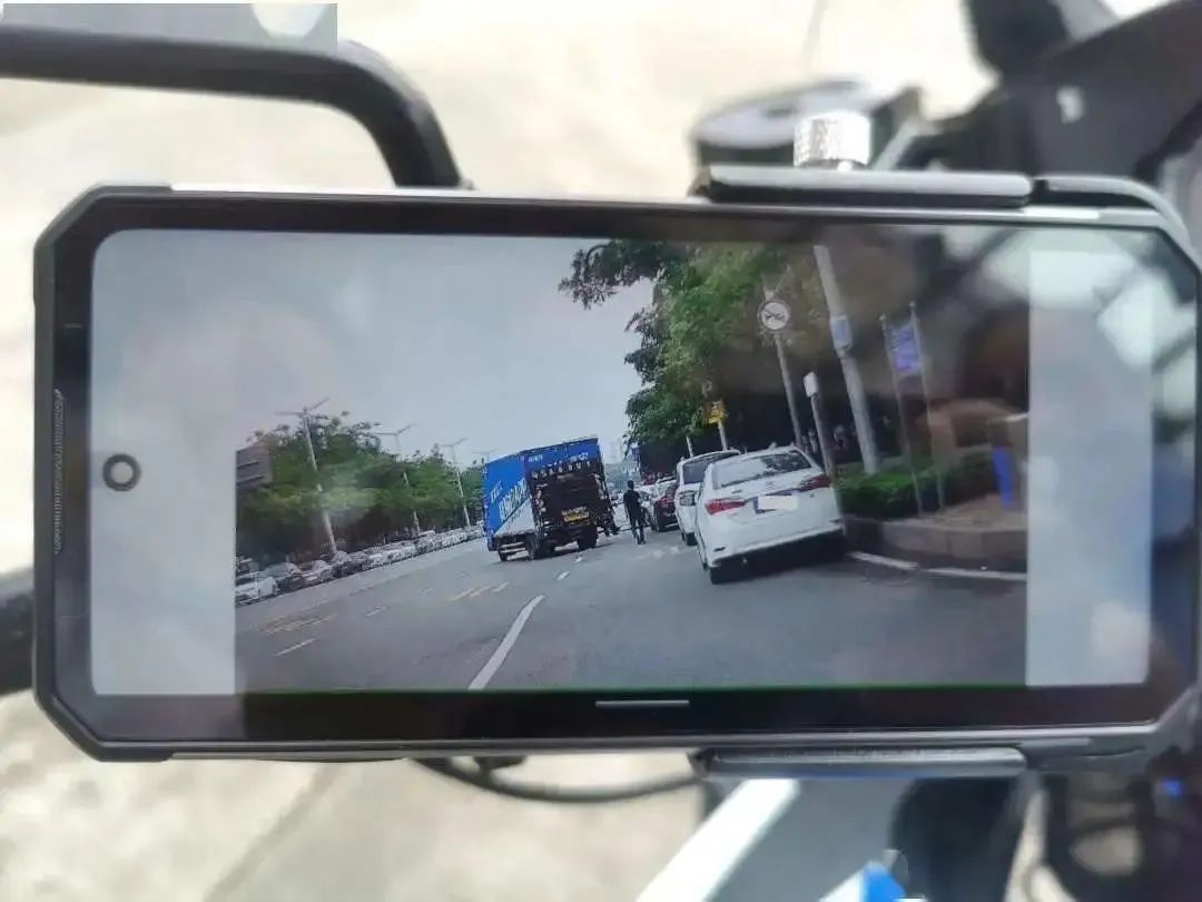 拍到罚款、拖车！@东莞司机注意停车！东莞交警启用秘密武器.....