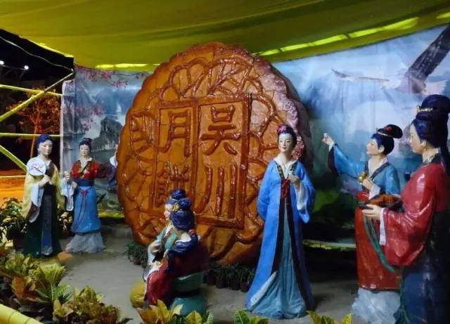 震惊！这么大的月饼你见过吗？