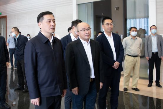 云南省委常委、昆明市委书记刘洪建一行莅临朗科科技参观考察