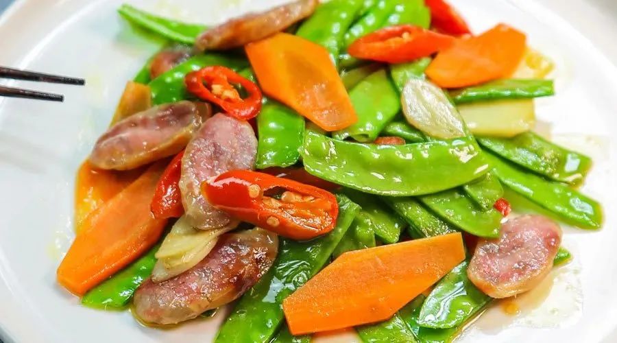 【正宗旗峰腊肠】 广东腊味界元老级代表，年货必备，一年活动仅有一次！！