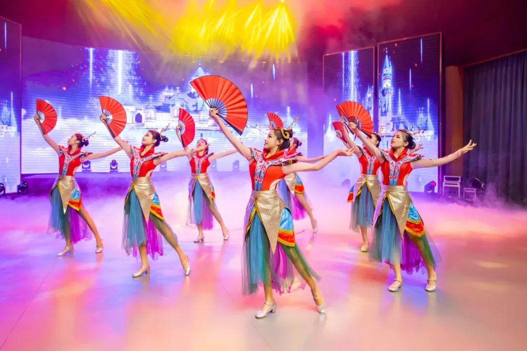 新年新玩法！东莞景区排名人气 NO.1！新春“国潮”幻影节欢乐来袭！