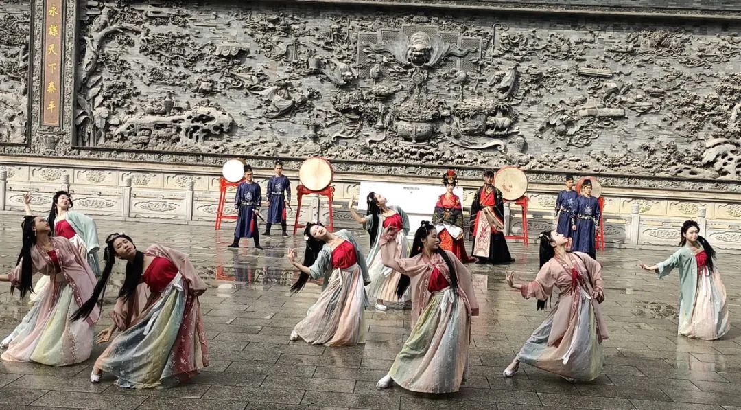 震撼之秀！门票29.9/人！粤晖园赏岭南之秀！远可看青山绿水，近可赏建筑魅力！