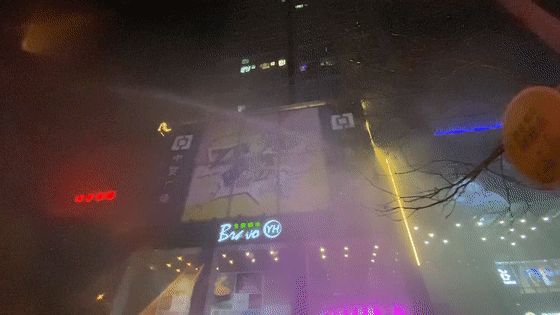 浓烟滚滚！东莞市区一小区突发大火！波及多户！紧急撤离！