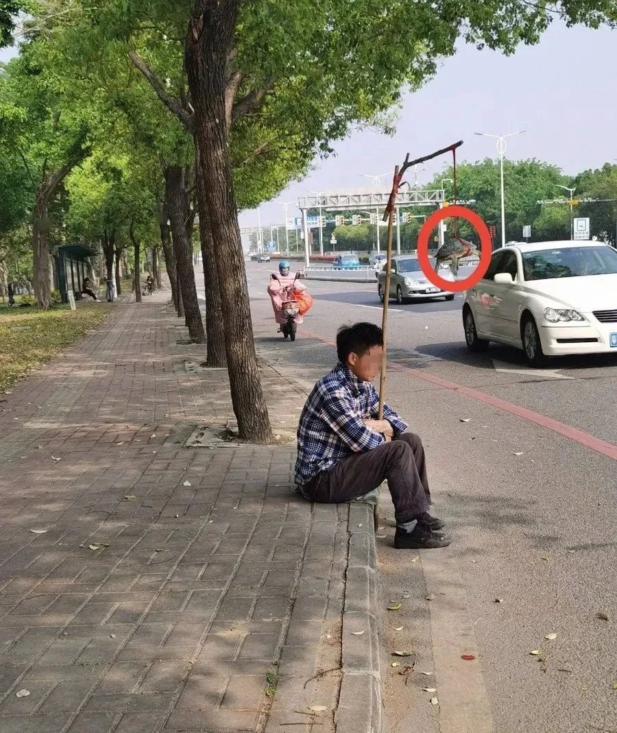 紧急提醒!东莞好多这种骗子出没!不要相信!