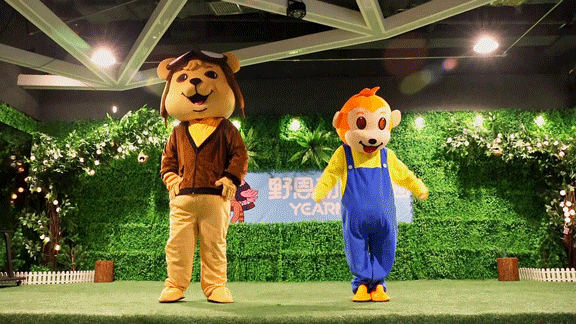 门票39/人！东莞有「室内动物园」了！3000㎡、800+种动物、0距离互动，爽！