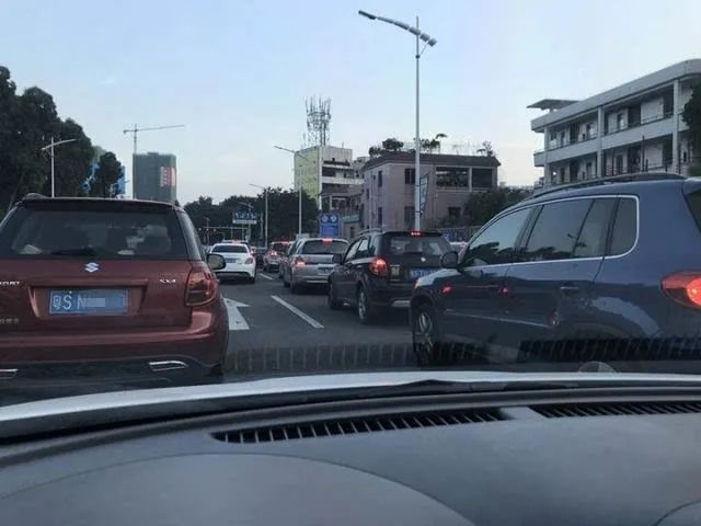 紧急通知：下班后，请所有东莞人赶紧回家!