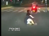 视频曝光！紧急提醒！不要有这行为！