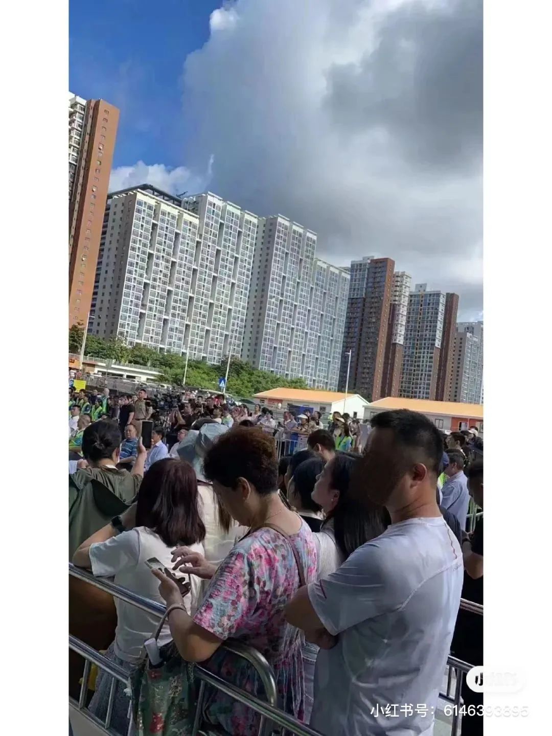 一桶方便面卖500元，还遭疯抢？网友：看不懂