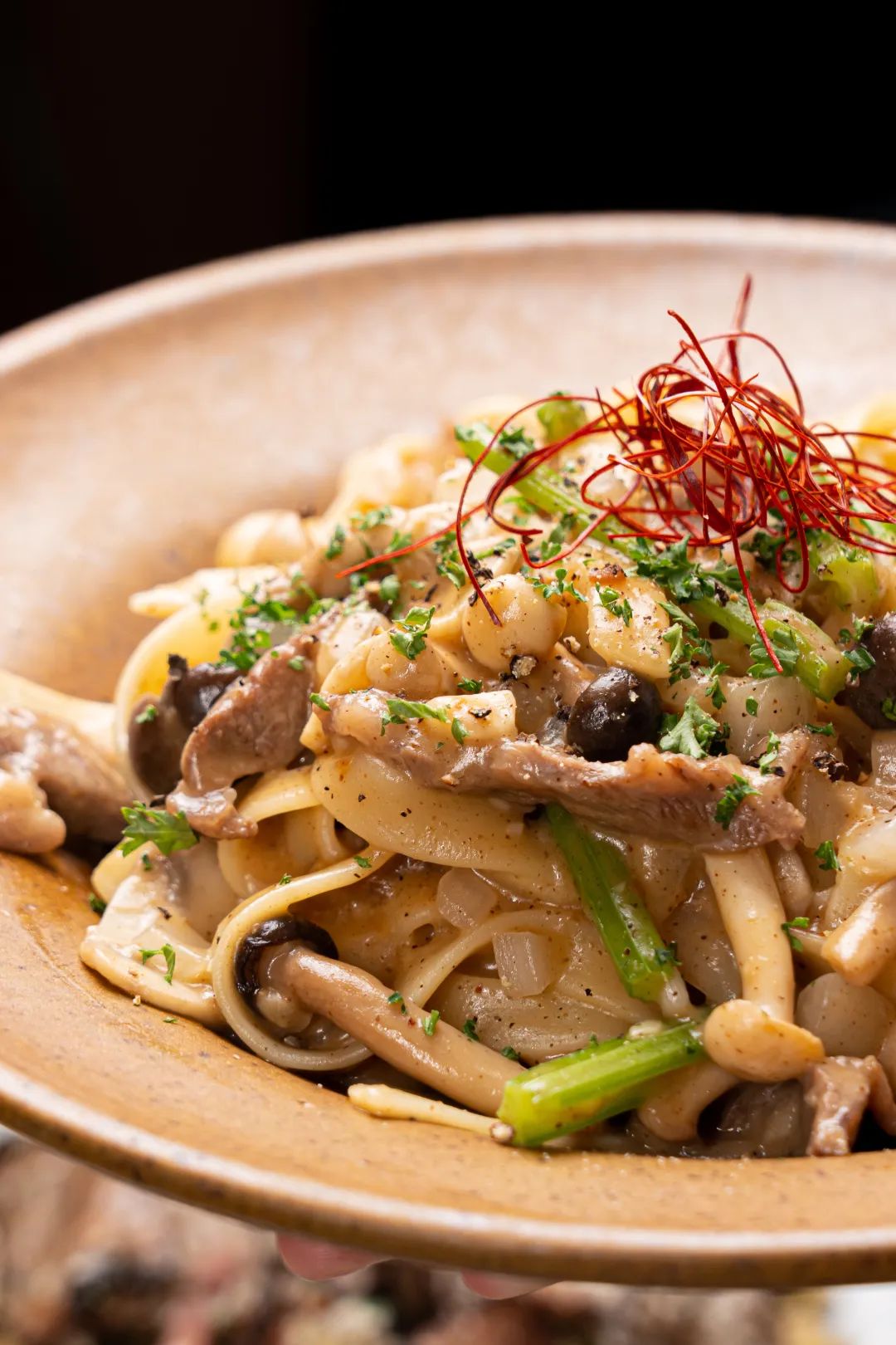 2h三种样子！在这家独栋「Brunch专门店」，我从早吃到晚…"