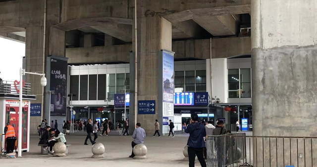 再见了！东莞"叙利亚"高铁站！