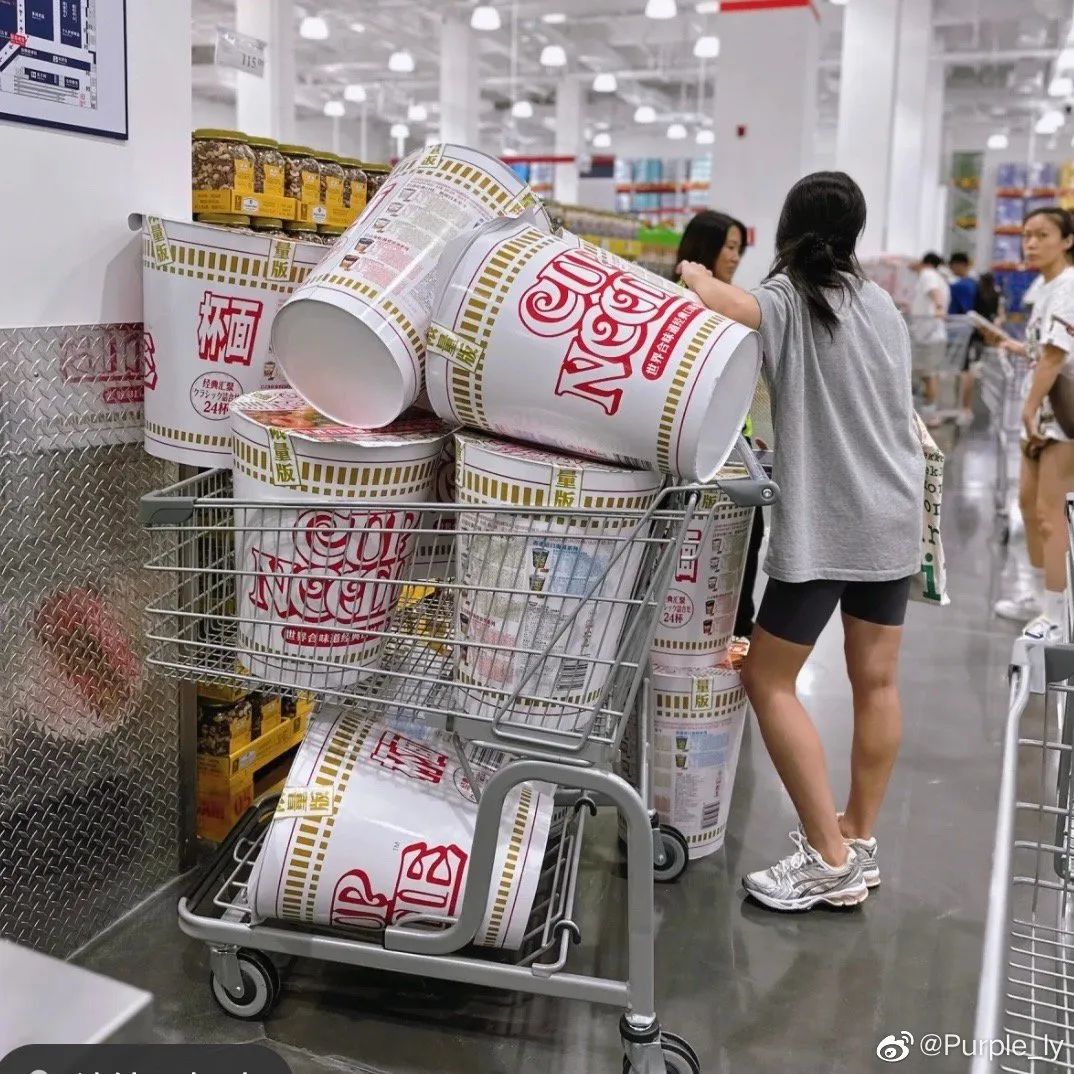 一桶方便面卖500元，还遭疯抢？网友：看不懂