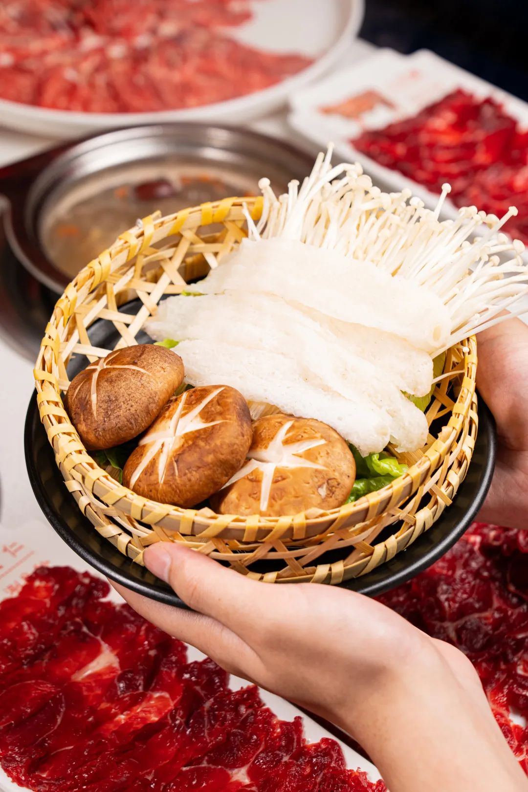 折！“不就是牛肉火锅，潮汕人没见过，东莞人追着吃？”"
