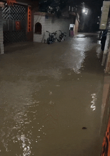紧急通知！今日停课！超20个镇街暴雨红色预警！水深没过厂房！暴雨持续到.....