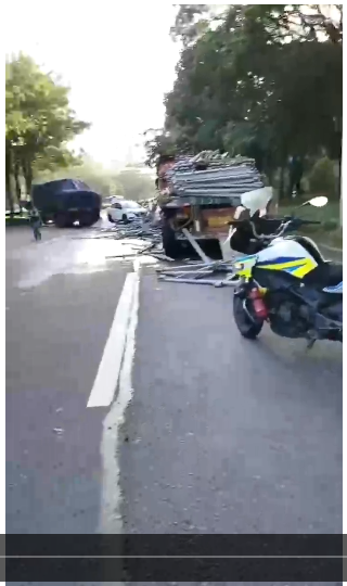 突发! 东莞这条路大大大塞车! 很多人的全勤奖没了...