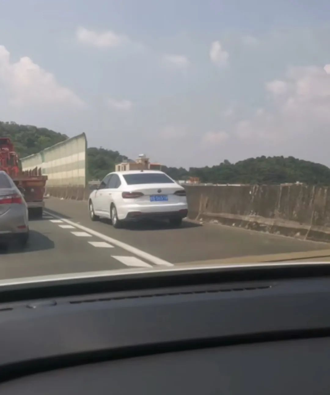 粤S*****车主，你被曝光了！全部罚200扣6分！